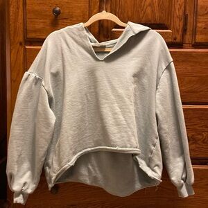 EUC Crop sweatshirt with blouses sleeves, size XS, mint green
